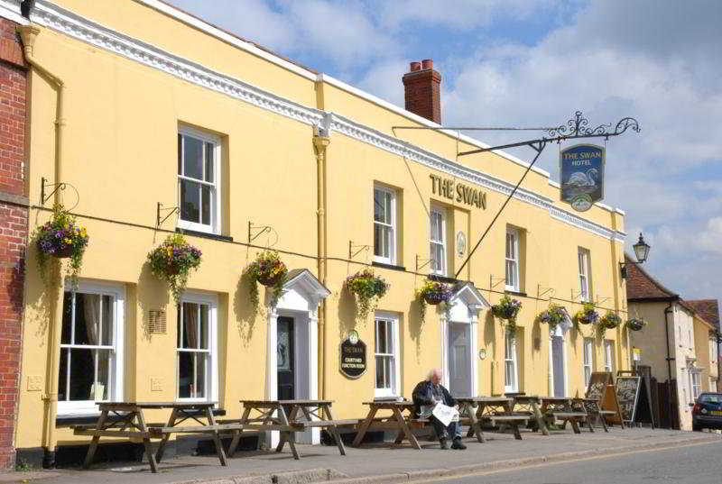 Swan Hotel By Greene King Inns Thaxted Kültér fotó