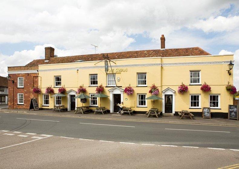 Swan Hotel By Greene King Inns Thaxted Kültér fotó