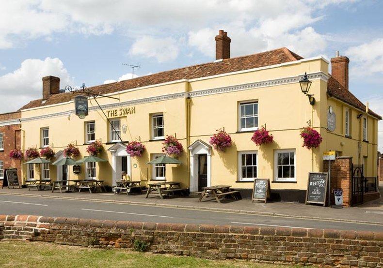 Swan Hotel By Greene King Inns Thaxted Kültér fotó